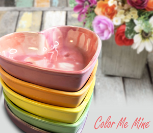 Mesa Color Me Mine Candy Heart Bowls